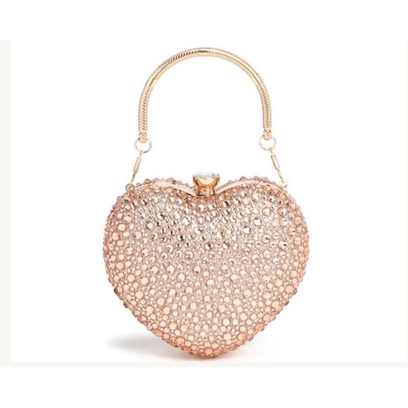 Ramla Light Pink Crystal Heart Clutch